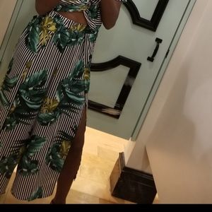 Forever 21 Green/ Cream Capri Pants